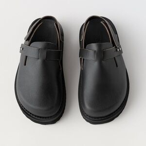 Zara Black Kids Leather Slip-On clogs